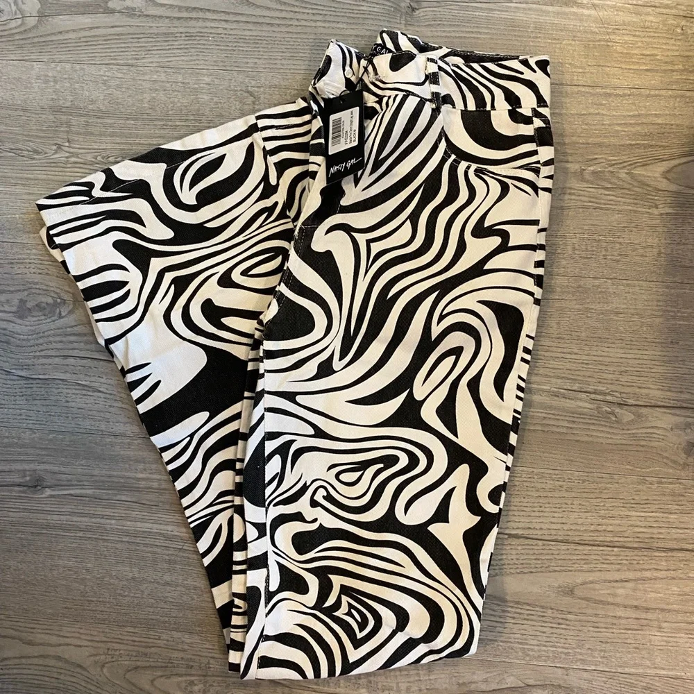NWT nasty gal marble print denim straight leg jeans - Picture 2 of 6